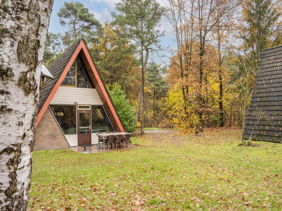 Modern Holiday Home In Stramproy In The Forest Exterior photo